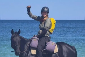 American Equestrian Crosses Australia With Wild Brumby