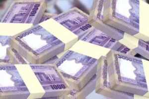 Amid Economic Crisis, Banks Have Parked an Extra Tk 3.06 Lakh Crore