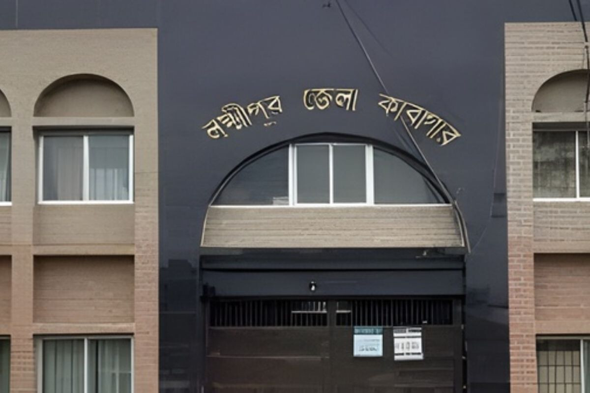 An accused in a robbery case dies in Lakshmipur district