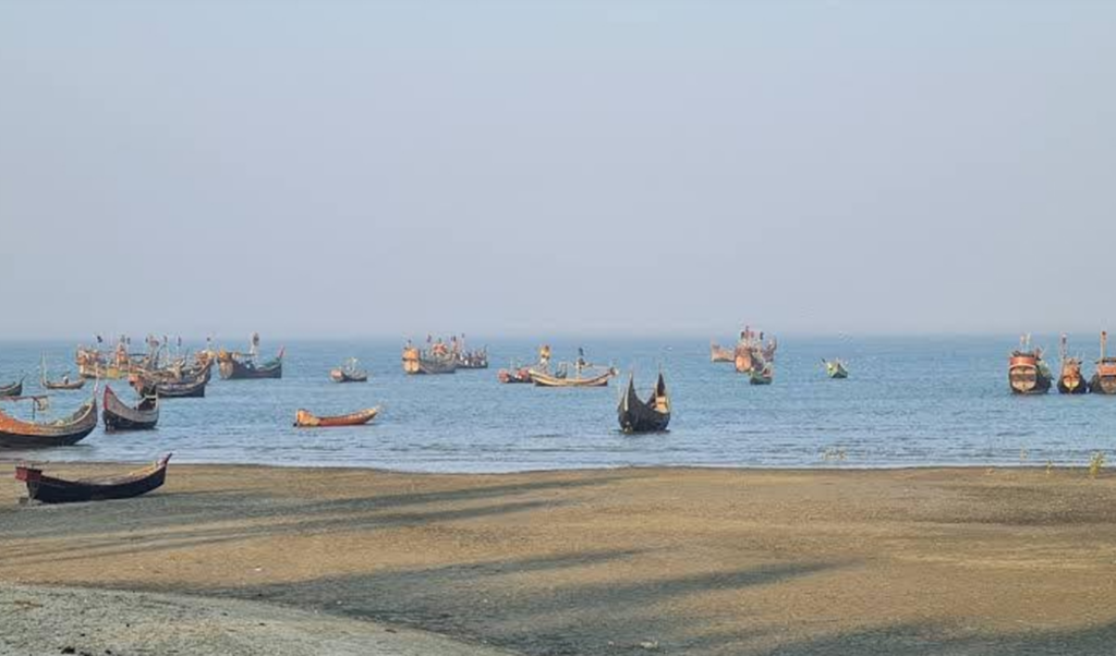 arakan army abducts 13 bangladeshi fishermen near saint martins Arakan Army Abducts 13 Bangladeshi Fishermen Near Saint Martin’s