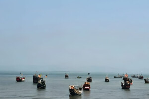 Arakan Army Detains Six from Naf