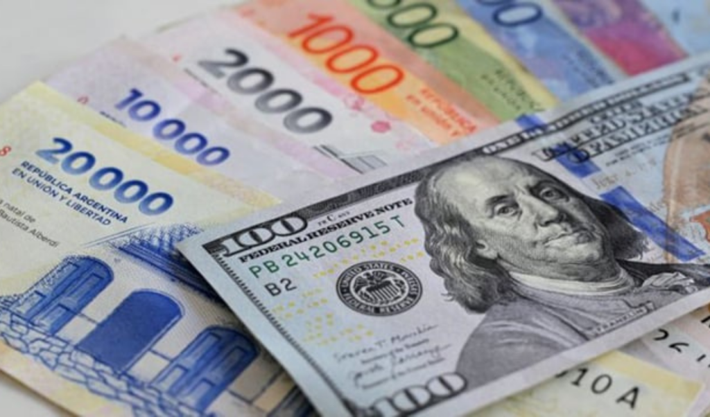 Argentine Peso Weakens Further Against Dollar Despite U.S. Financial Support 3 argentine peso weakens further against dollar despite us financial support Argentine Peso Weakens Further Against Dollar Despite U.S. Financial Support