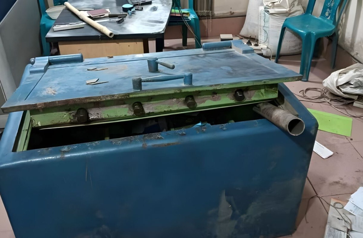 Armed Robbery at Ice Factory in Taraganj, 1.25 Million Taka Looted