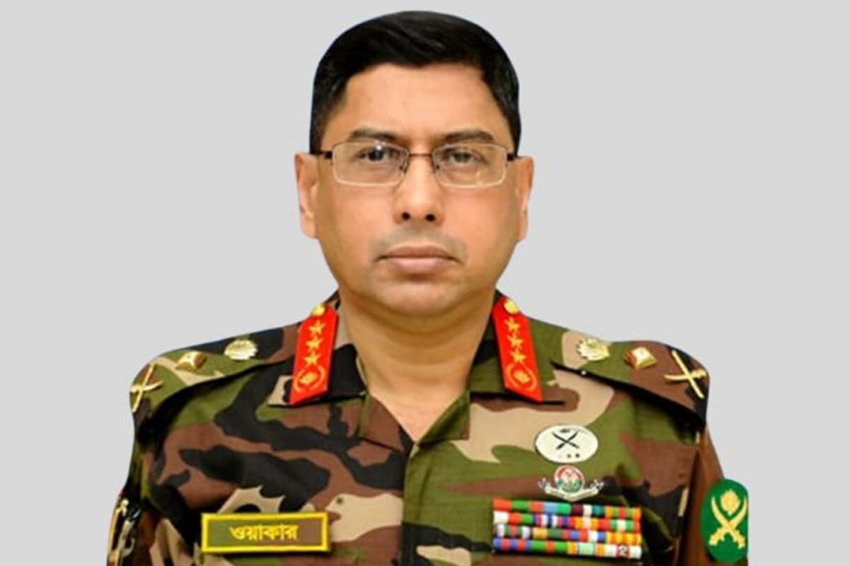 Army Chief Urges Professionalism Ahead of Elections