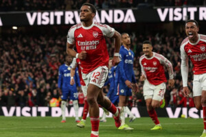 Arsenal Extend Lead as Manchester United Ascend Table