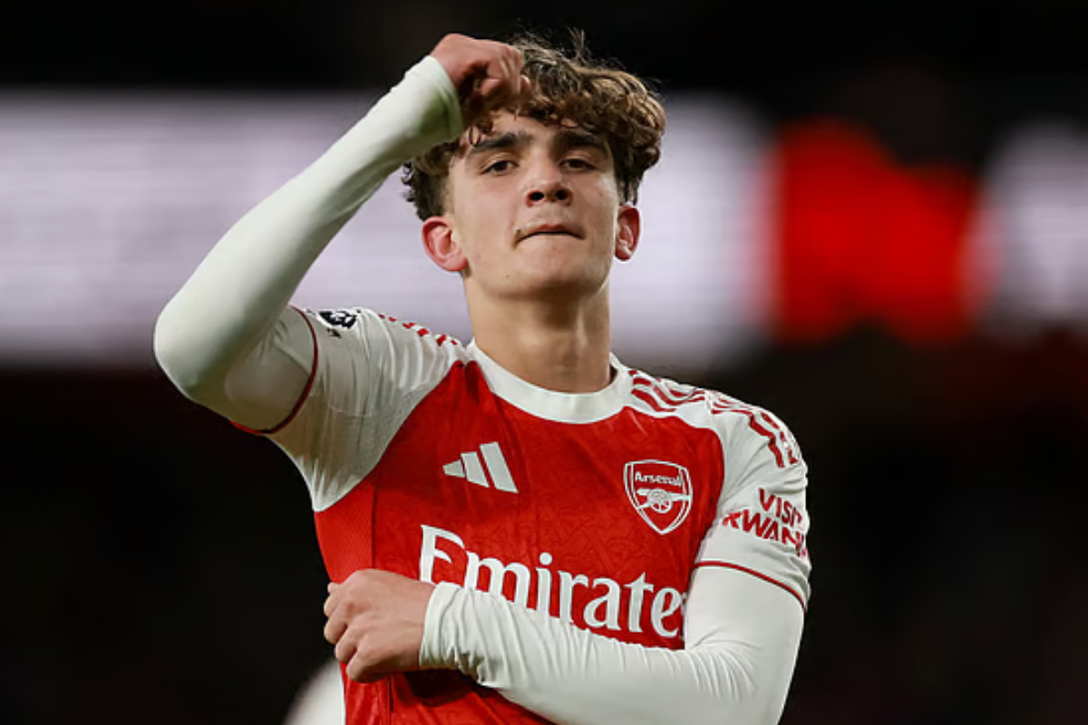 Arsenal Near Title as Dowman Makes History