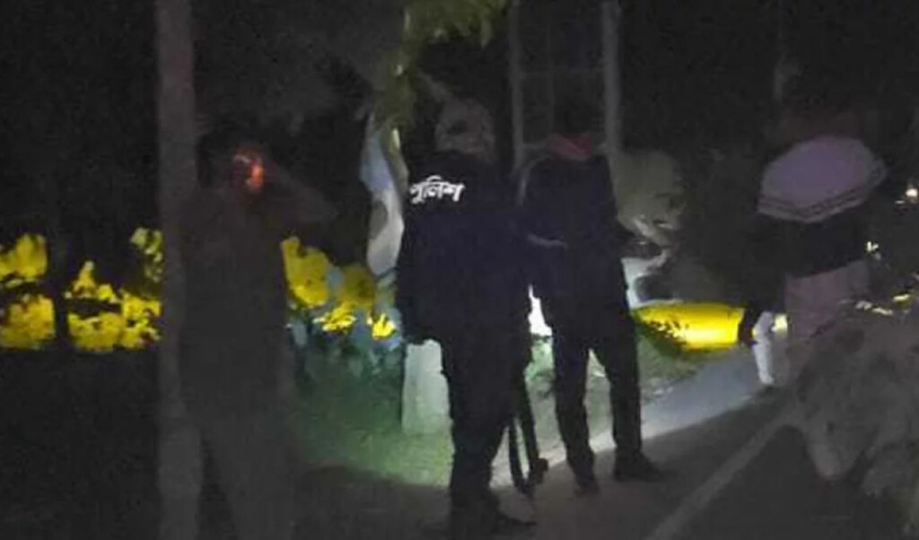 arson attack at grameen bank in kishoreganj amid joy bangla slogan Arson Attack at Grameen Bank in Kishoreganj Amid ‘Joy Bangla’ Slogan