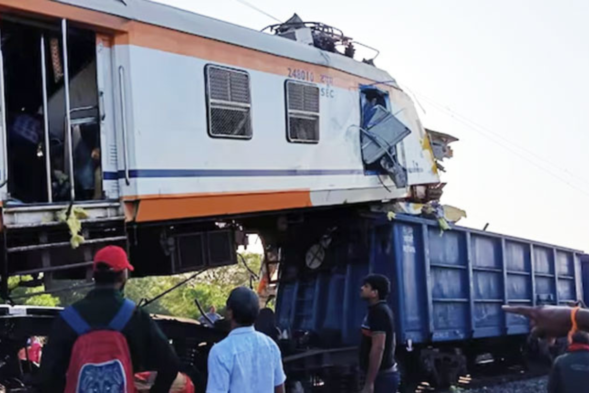 At Least Four Killed, Many Injured in Train Collision in India
