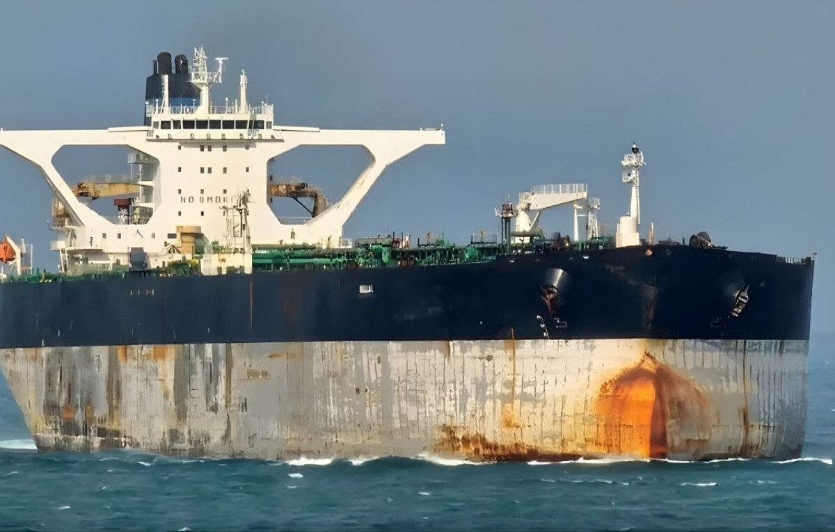 Atlantic Standoff as US Targets Russian-Escorted Tanker