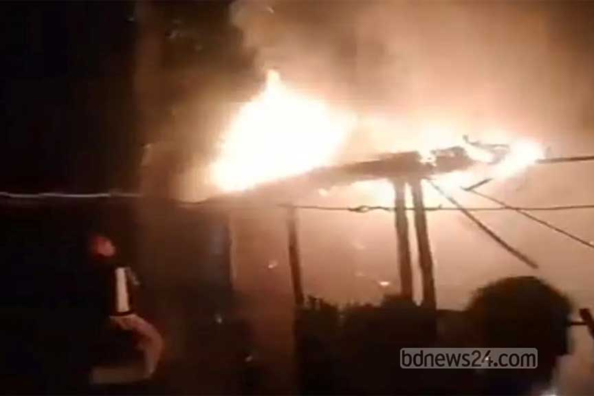 Awami League leader’s house set on fire, journalist’s house bombed in Sirajganj