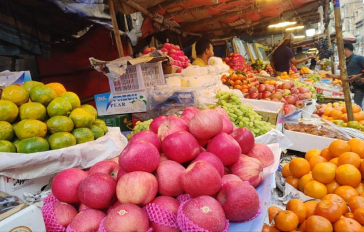 Badamtali Fruit Market Records Daily Billion-Taka Turnover