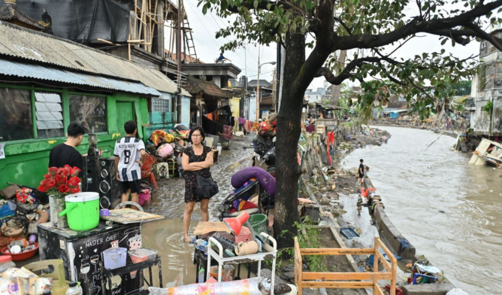 Bali Floods Expose Risks of Overdevelopment and Waste Mismanagement 2 bali floods expose risks of overdevelopment and waste mismanagement Bali Floods Expose Risks of Overdevelopment and Waste Mismanagement