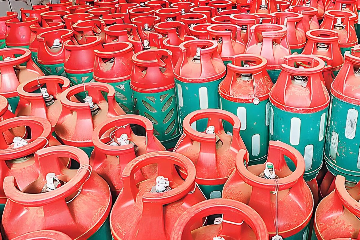 Bangladesh Bank grants approval for LPG imports on credit.