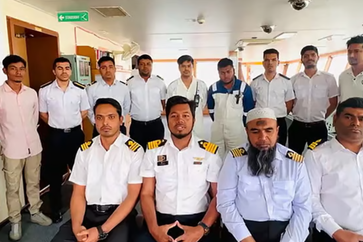 Bangladeshi Ship Faces Bombing Fears at Sea