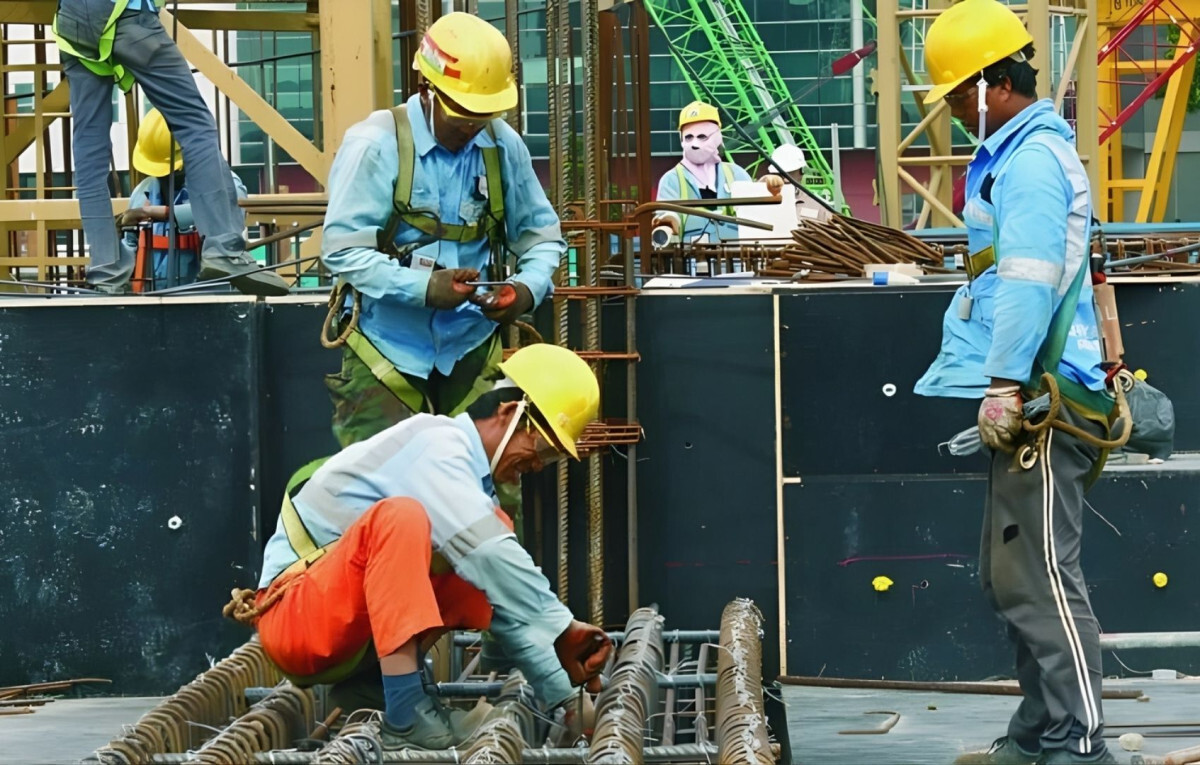 Bangladesh’s Foreign Employment Sector Faces Its Worst Crisis Yet