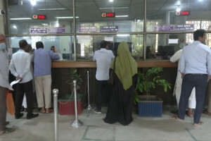 Banks Open on Saturday to Ensure Fuel Supply