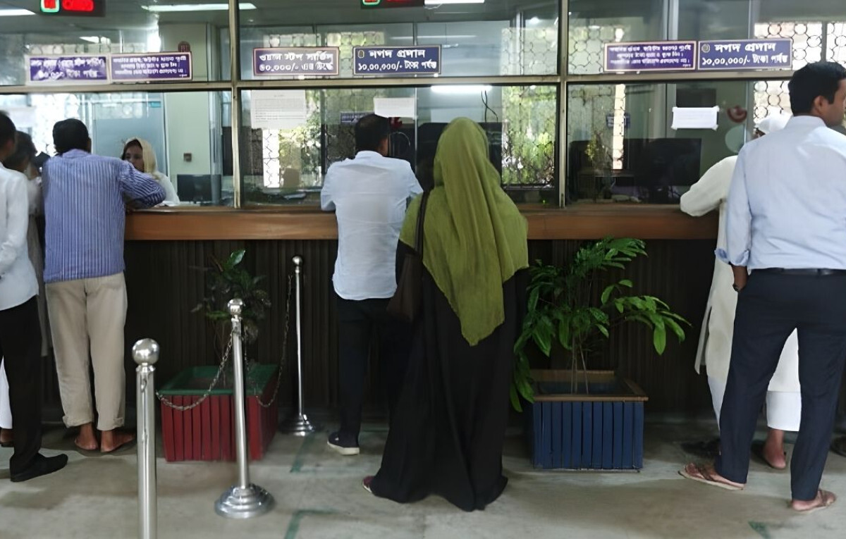 Banks to Open This Saturday for Election Candidates