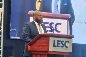 Barbados Warned of Climate, Insurance, Financial Risks