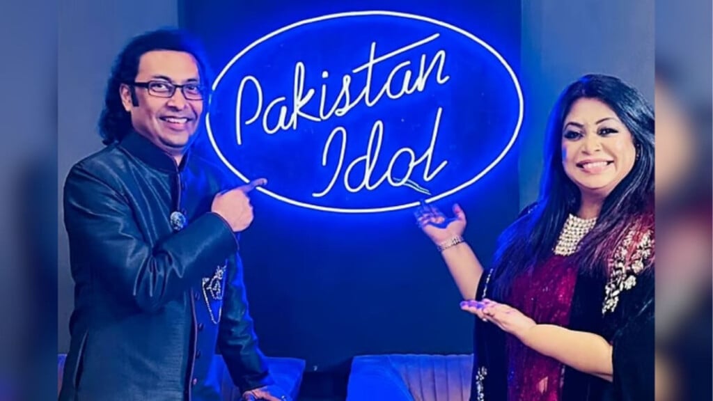 Bashir Ahmed Honoured on Pakistani Idol Tribute 3 bashir ahmed honoured on pakistani idol tribute Bashir Ahmed Honoured on Pakistani Idol Tribute