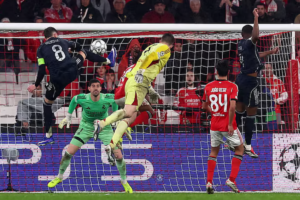 Benfica Hold Edge Over Real