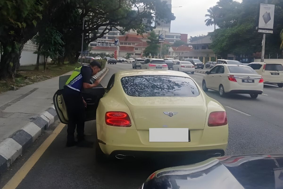 Bentley Seized in Kuala Lumpur Enforcement Operation