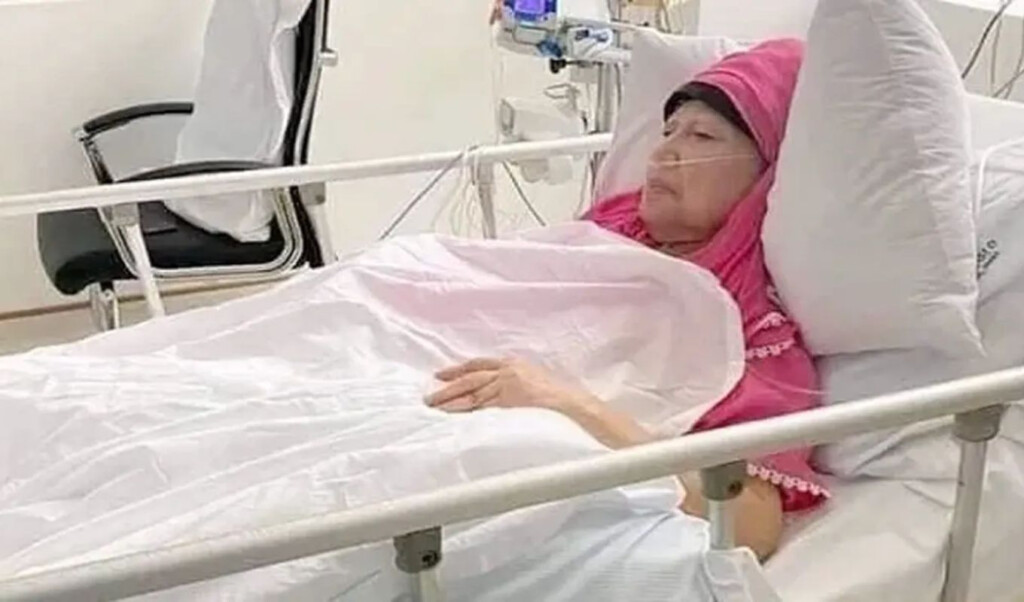 bnp chairperson khaleda zia admitted to ccu BNP Chairperson Khaleda Zia Admitted to CCU