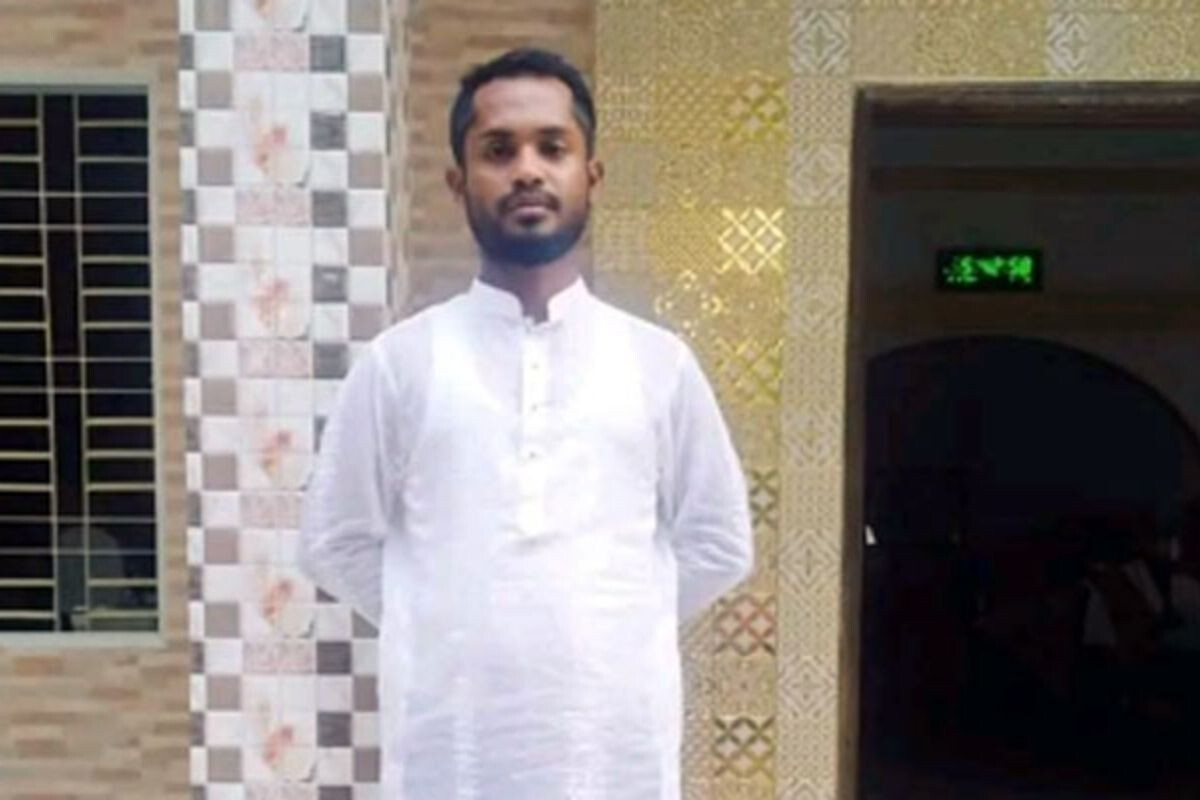 Body of Chhatra League Leader Arif Found in Front of His House in Bhola