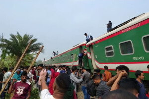 Bogura Train Derailment Halts Dhaka-Northern Services