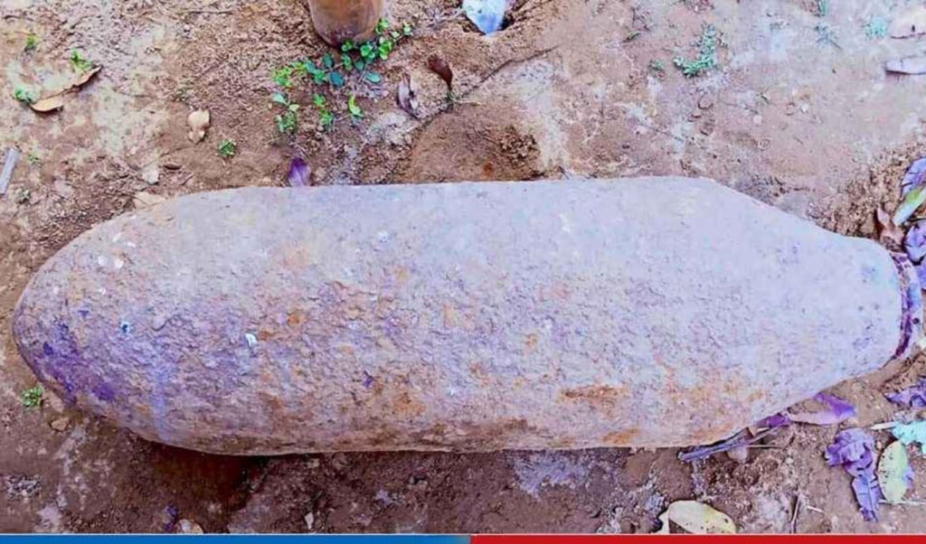 bomb mistaken for washing stone in coxs bazar Bomb Mistaken for Washing Stone in Cox’s Bazar