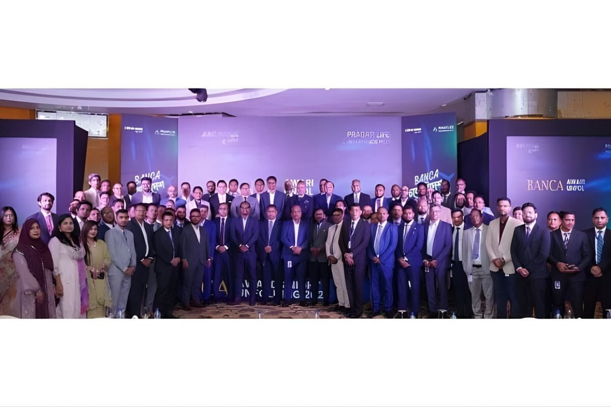 BRAC Bank’s top award in Chalo Abroad campaign