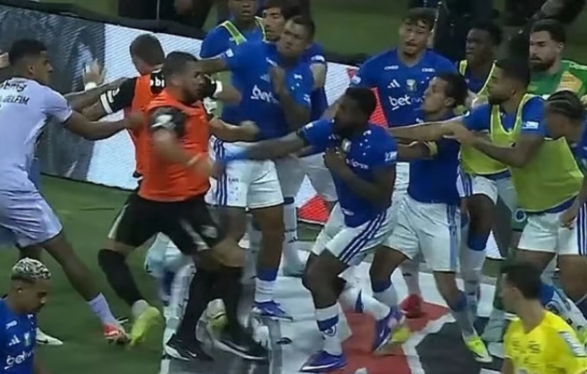 Brazilian Final Ends in Bloodshed: 23 Red Cards
