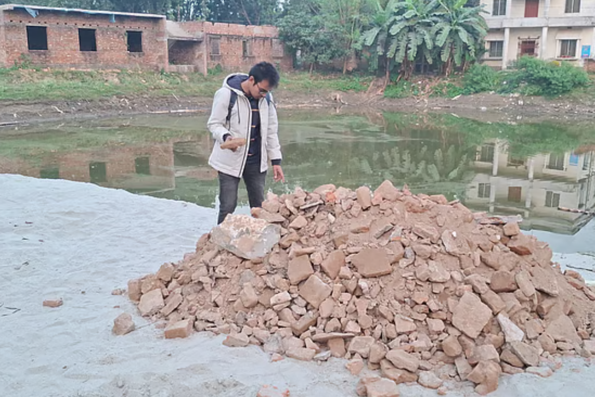 Bricks from Ritwik Ghatak’s Ancestral Home Found, Dumped Eleven Kilometres Away