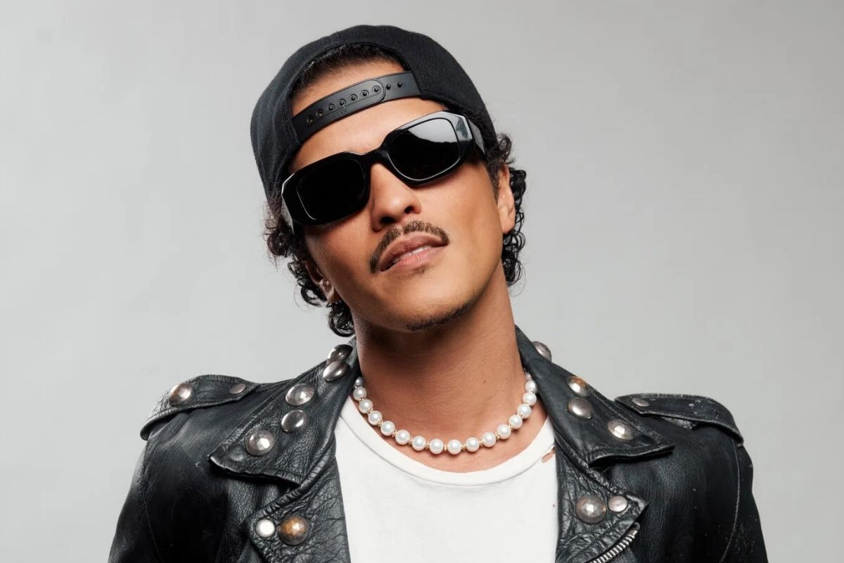 “Bruno Mars has announced: a new album is ready.”