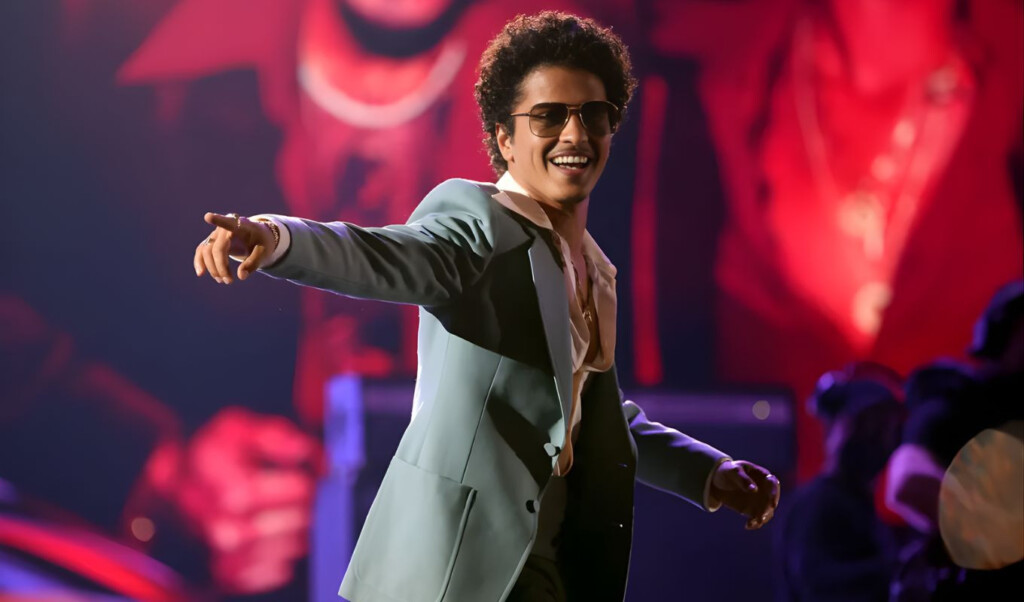 bruno mars the romantic debuts at no 1 Bruno Mars’ ‘The Romantic’ Debuts at No. 1