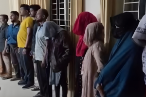 BSF Hands Over 15 Bangladeshis at Benapole Border