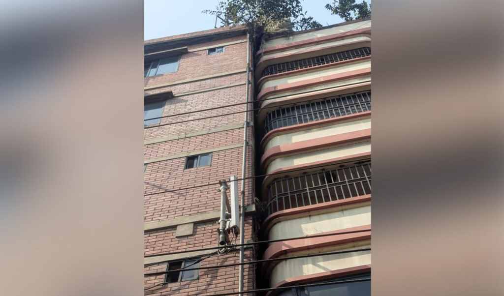 buildings tilt across dhaka panic spreads Buildings Tilt Across Dhaka, Panic Spreads