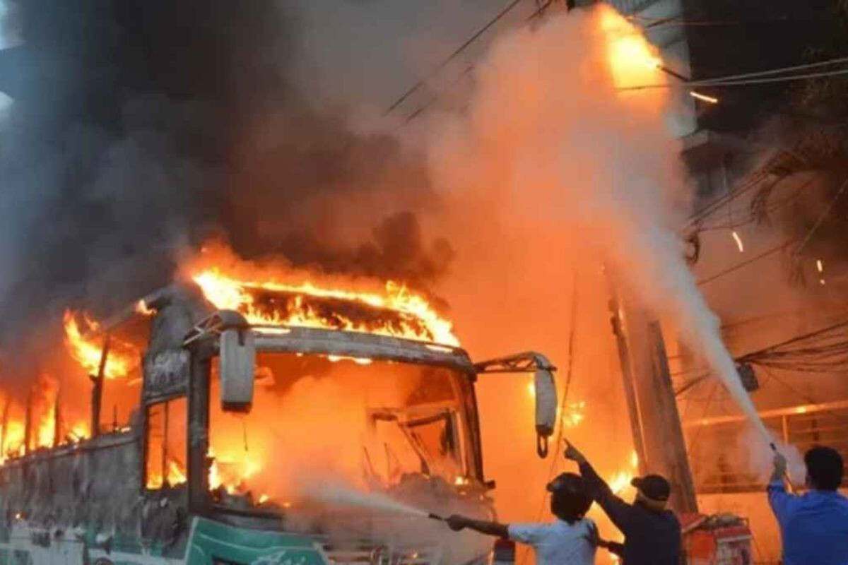 Bus Set on Fire in Fatulla