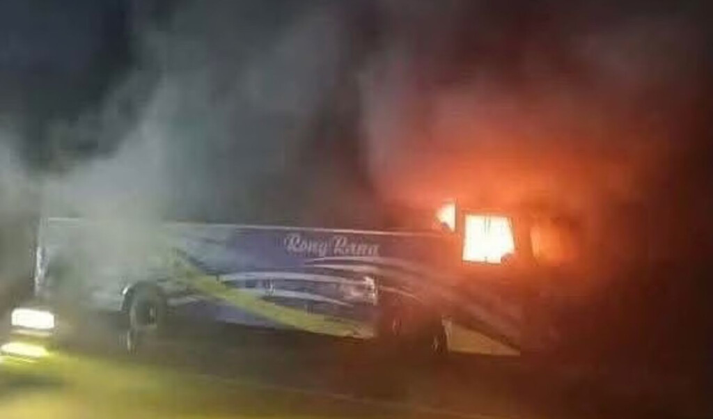 Bus Set on Fire on Feni Highway, Attempts to Block Two Locations 2 bus set on fire on feni highway attempts to block two locations Bus Set on Fire on Feni Highway, Attempts to Block Two Locations
