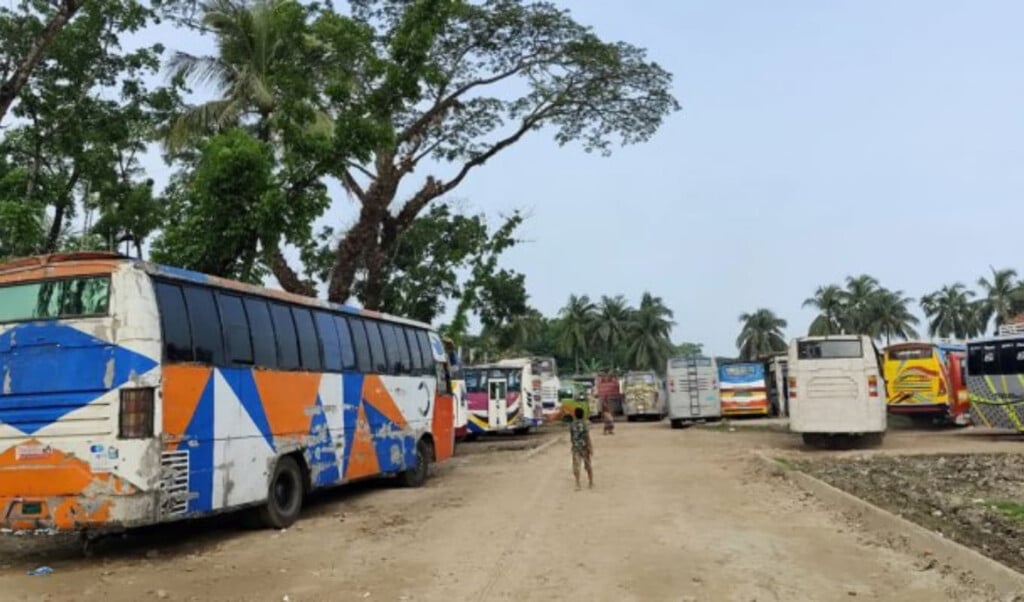 bus strike suspended after charfassion violence Bus Strike Suspended After Charfassion Violence