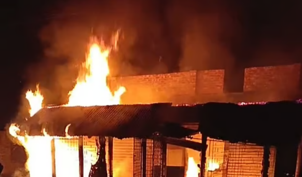 businessman attempts self immolation in rajshahi shop Businessman Attempts Self-Immolation in Rajshahi Shop