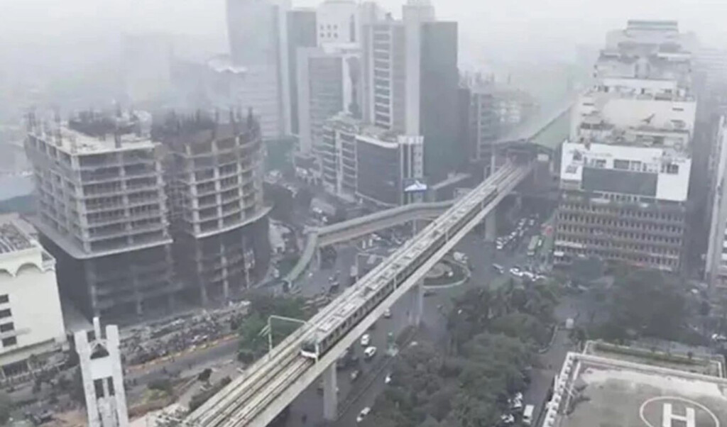 chill intensifies in dhaka as temperature drops to 17c Chill intensifies in Dhaka as temperature drops to 17°C