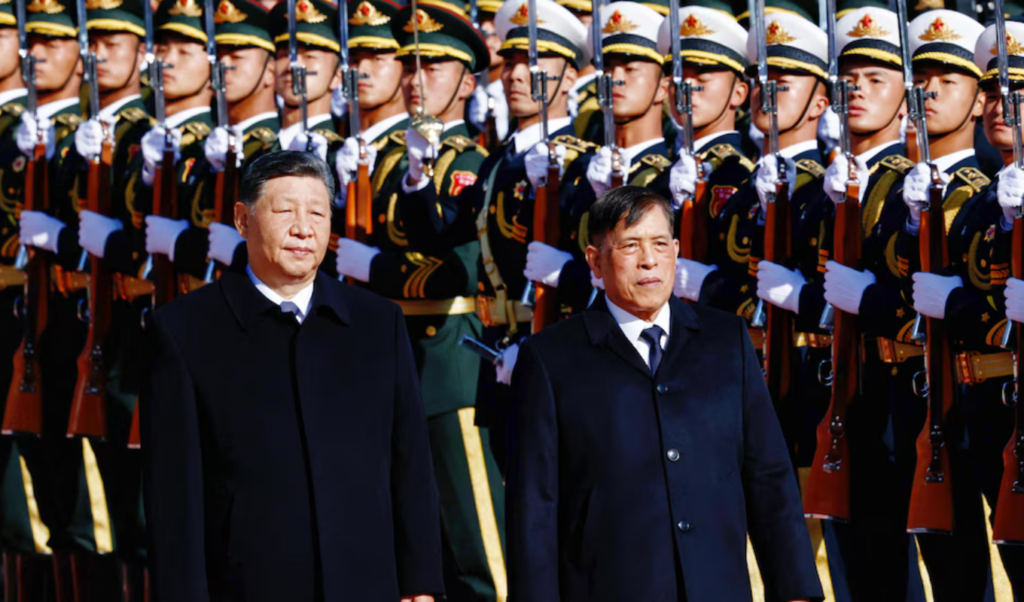 chinas xi vows closer ties as thai king makes first official visit China's Xi Vows Closer Ties as Thai King Makes First Official Visit