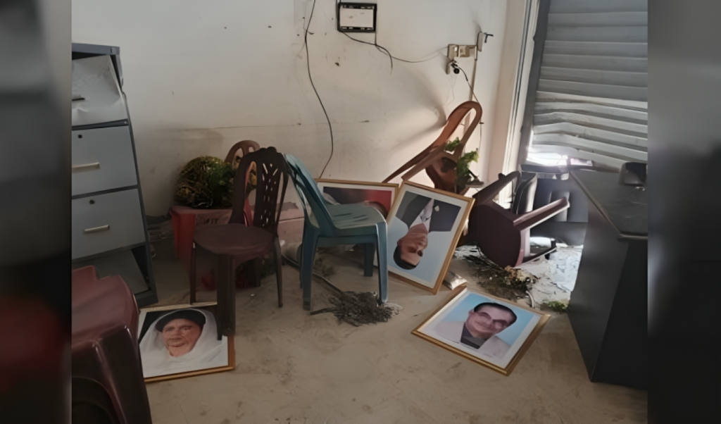 clash between rival student wings sees vandalism of khaledatarique portraits Clash Between Rival Student Wings Sees Vandalism of Khaleda–Tarique Portraits