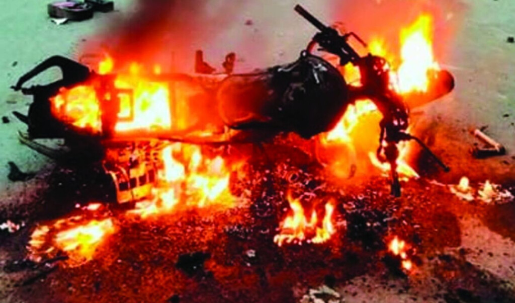 clashes between two bnp factions turn faridpur into battlefield 50 injured Clashes Between Two BNP Factions Turn Faridpur into Battlefield, 50 Injured