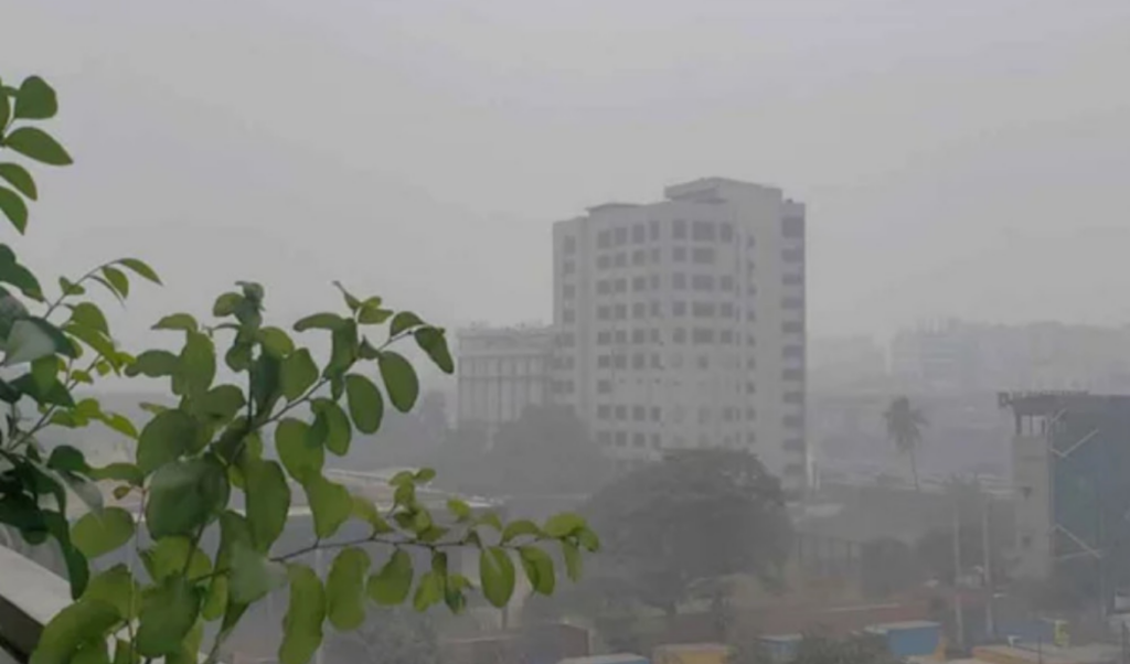 cloudy skies and light fog expected in dhaka Cloudy Skies and Light Fog Expected in Dhaka