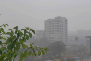 Cloudy Skies and Light Fog Expected in Dhaka