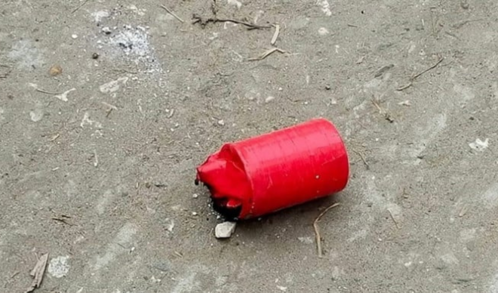cocktail explosions in mirpur and mouchak rickshaw puller injured Cocktail explosions in Mirpur and Mouchak, rickshaw-puller injured