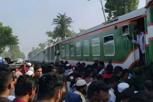 Commuter Express Derails in Comilla, Dhaka-Bound Trains Halted