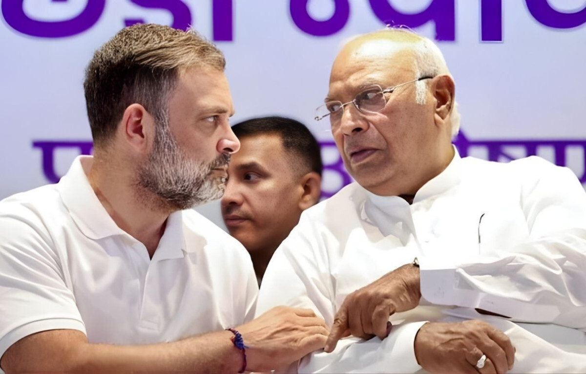 Congress president demands ban on RSS in India