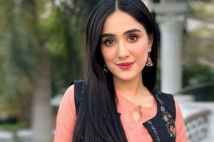 Controversy Surrounds Pakistani Actress for Revealing Outfit